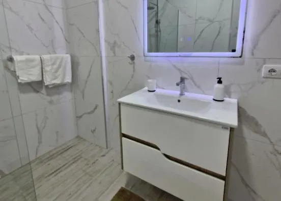 Aurora Qerret * Golem (Tirana)