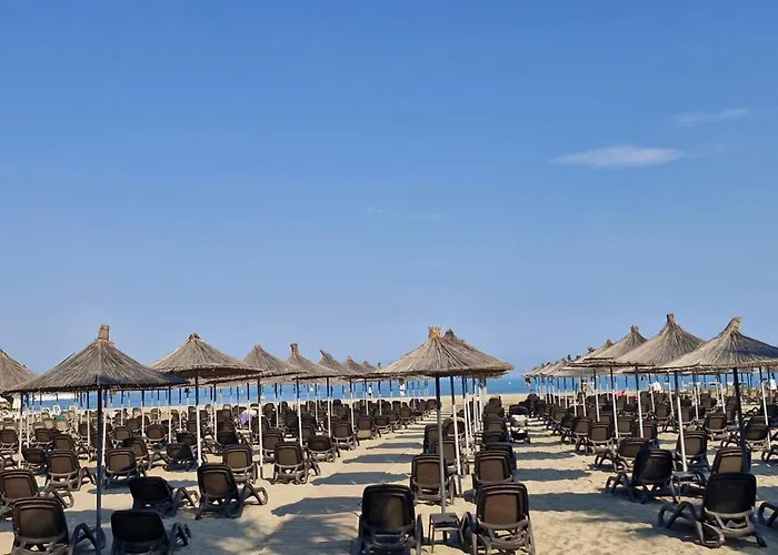 Aurora Qerret Διαμέρισμα Golem (Tirana)