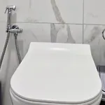 Aurora Qerret דירה גולם