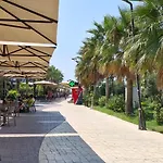 Aurora Qerret דירה *