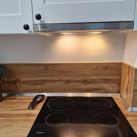 Aurora Qerret شقة *