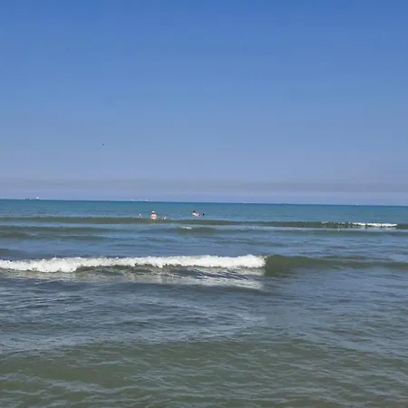 شقة Aurora Qerret غوليم