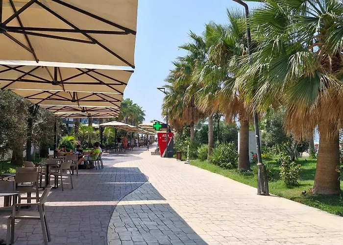 Aurora Qerret アパート *